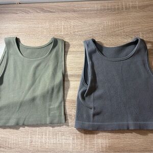 Stylish Women's Tank Top Set - Green and Gray